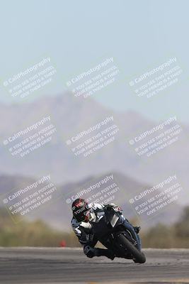 media/Oct-26-2025-Race Pace (Sun) [[c1447ca738]]/Non Verified (1st 20 Minutes of every Hour)/4-Turn 14 (1110am)/